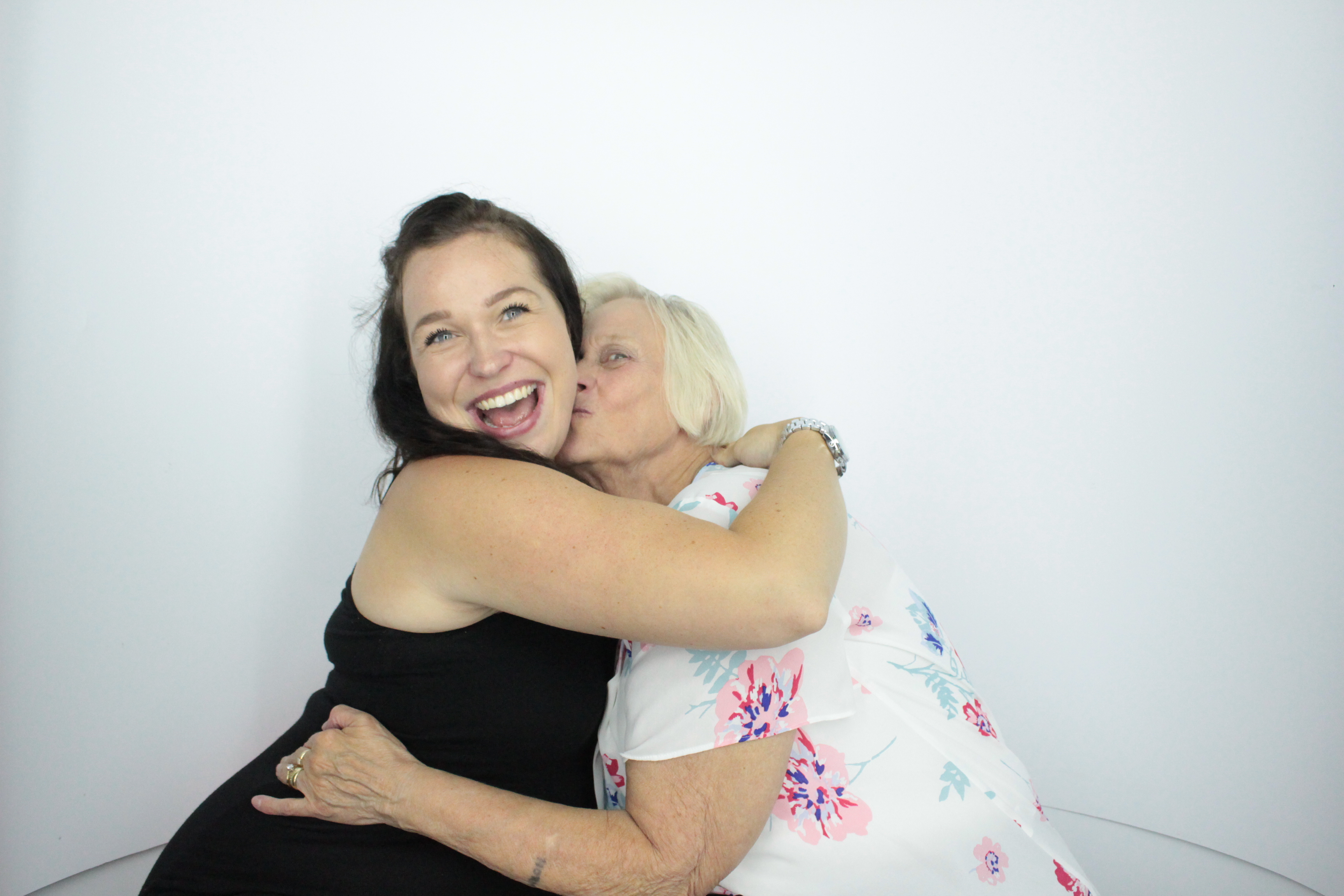 Martin & Colleen’s Joint 50th | View more photos from the event at gallery.myphotoboothexperience.co.uk/u/MyPhotoBoothExperienceLtd/Martin-Colleen’s-Joint-50th
